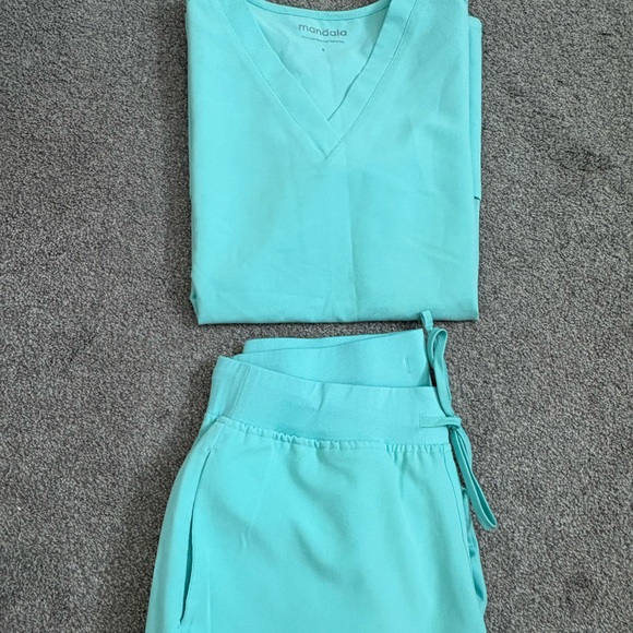 Mandala Other - Mandala Scrub Set Mint Colored‎ Small Top Medium Bottoms